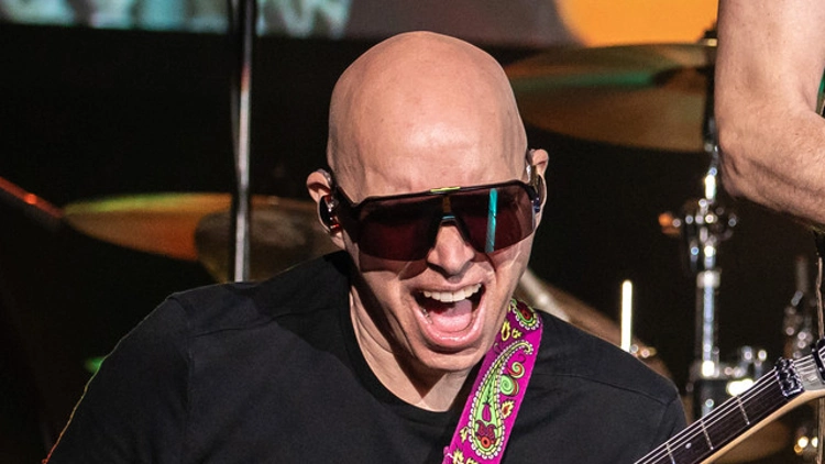 JOE SATRIANI