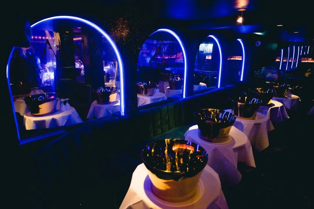 Alma Club Montaigne Club Paris