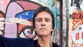 1001 Musicas - CaixaBank w/ Johnny Marr