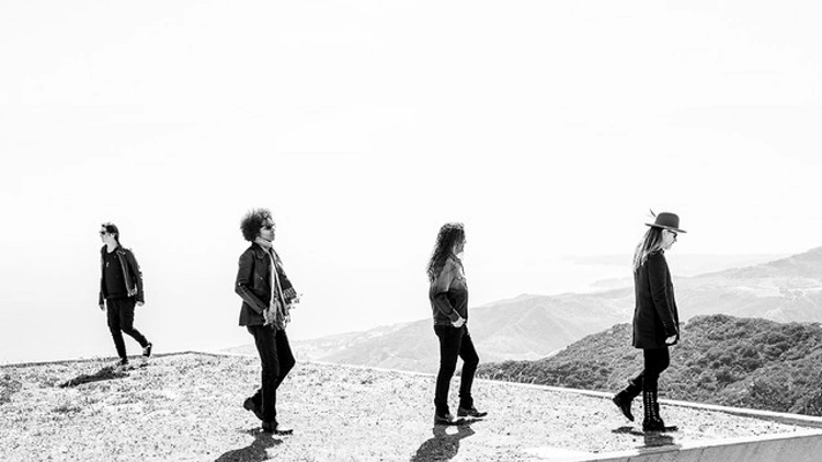 ALICE IN CHAINS