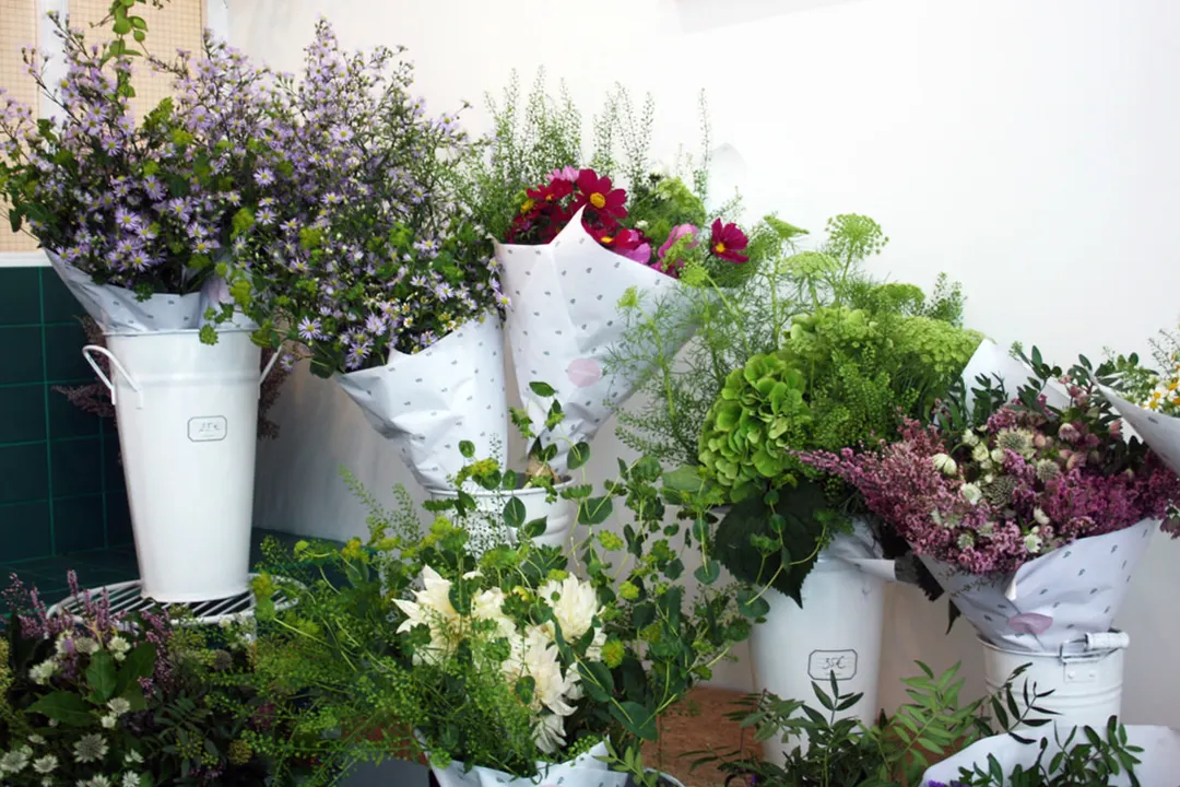 Peonies Restaurant Shop Paris