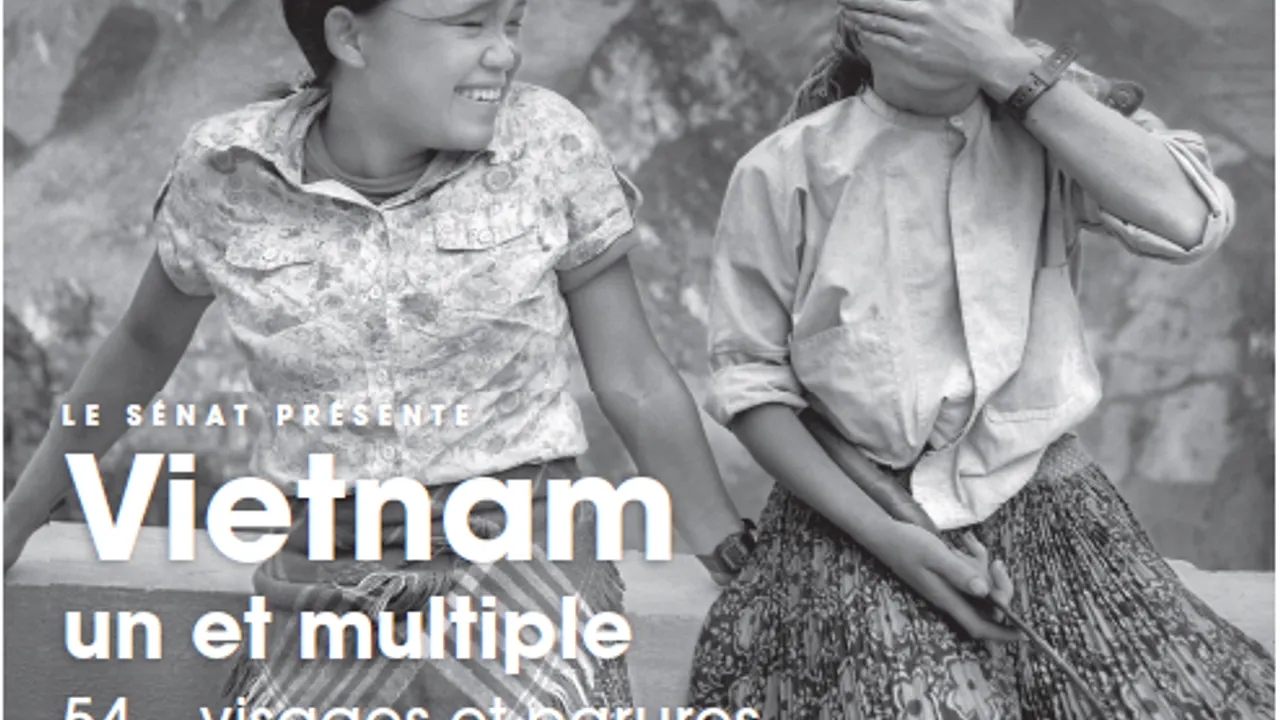 Vietnam et un multiple : 54 visages et parures de la nation vietnamienne