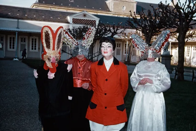 La Maison rouge accueille l'asile des photographies