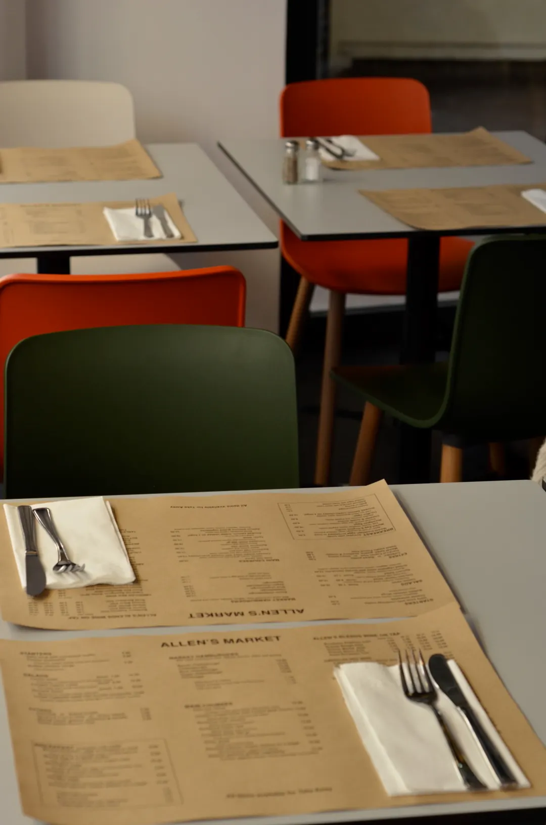 Allen's Market Restaurant Paris