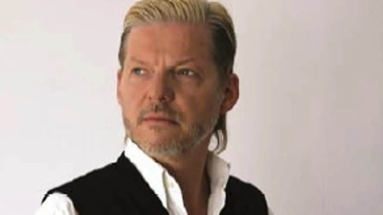 Wolfgang Voigt présente Gas