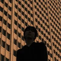 望月起市