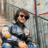 Saaj Bhatt