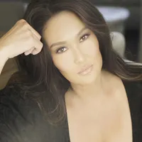 Tia Carrere