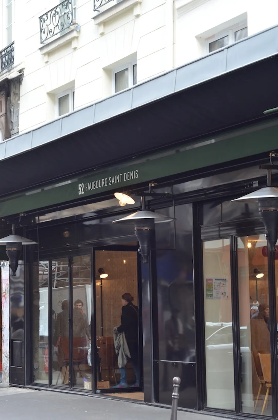 Le 52 Faubourg Saint Denis Restaurant Paris