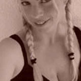 Juli R