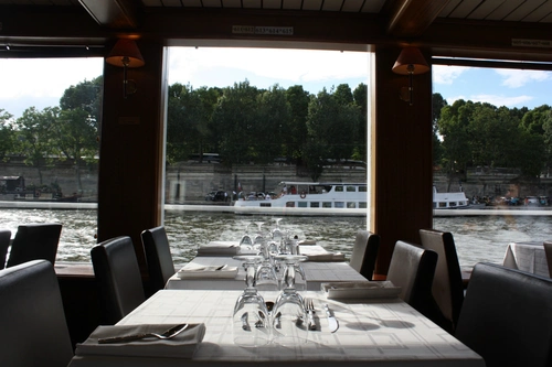 Le Capitaine Fracasse Restaurant Paris