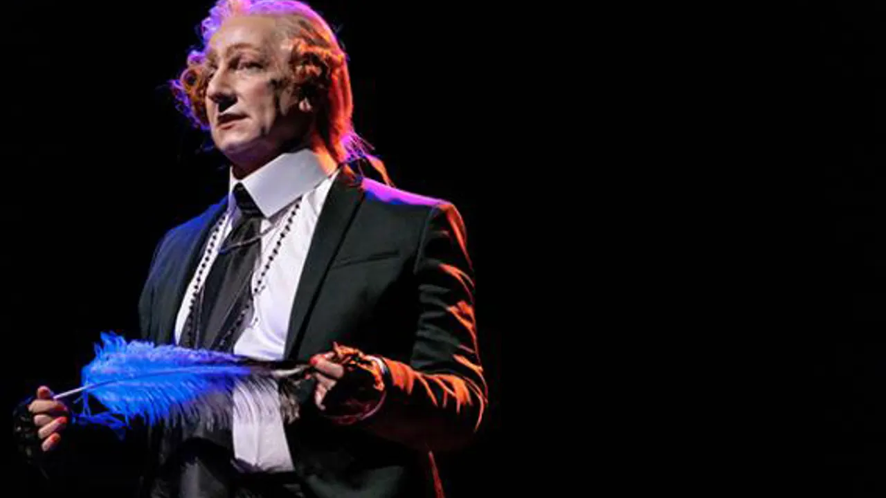 Quills de Doug Wright mise en scène et espace scénique Jean-Pierre Cloutier, Robert Lepage