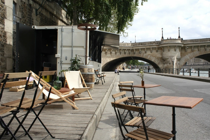 Maison Maison