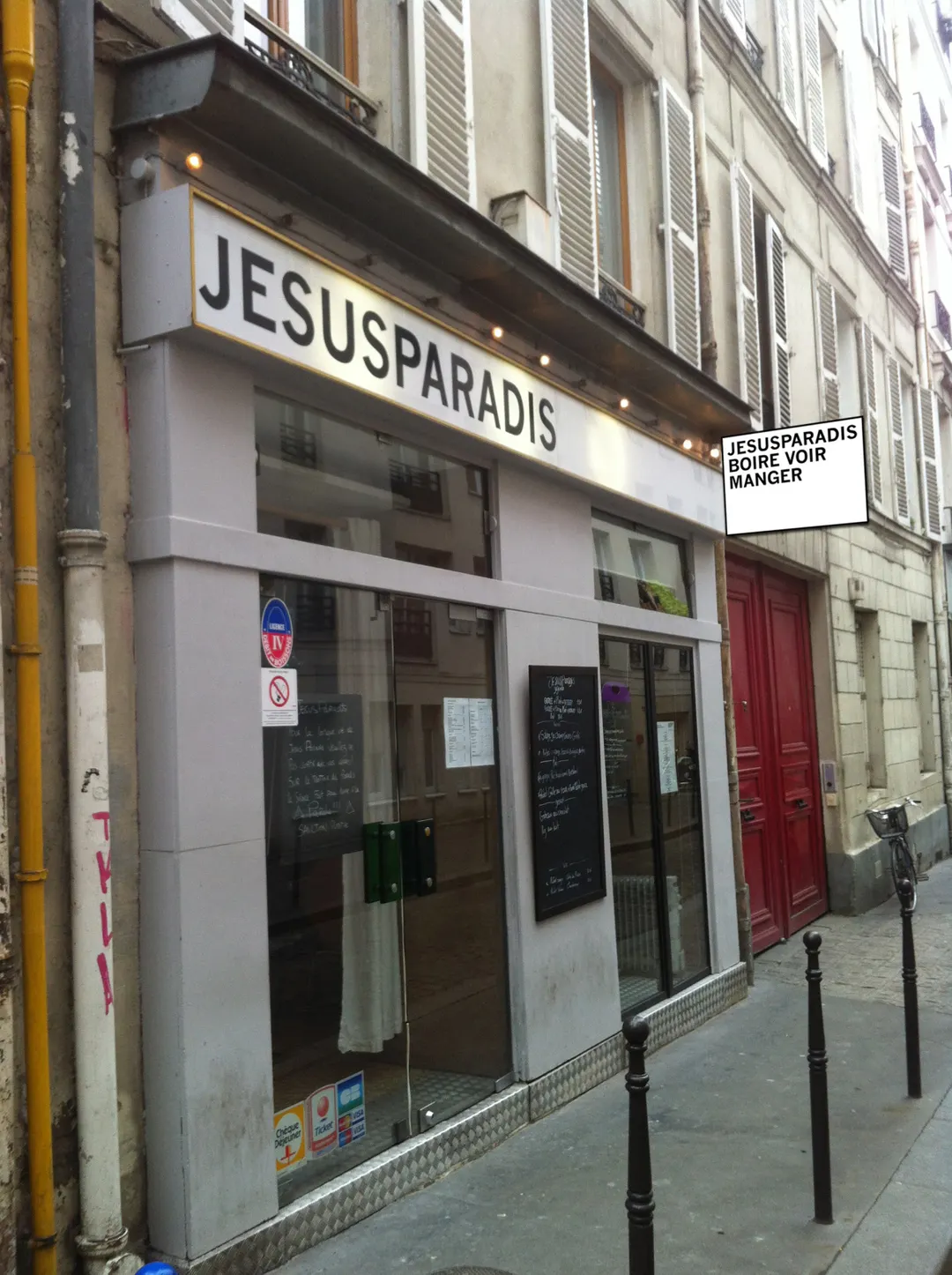 Jésus Paradis Restaurant Bar Paris