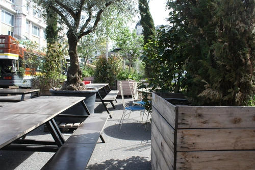 Ground Control Restaurant Bar Paris