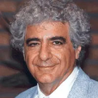 Loris Tjeknavorian