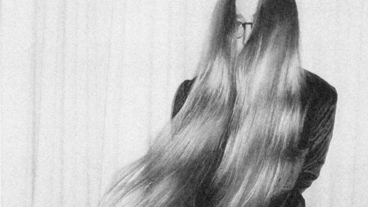 Palais: Josey Rebelle, Lena Willikens & Vlada