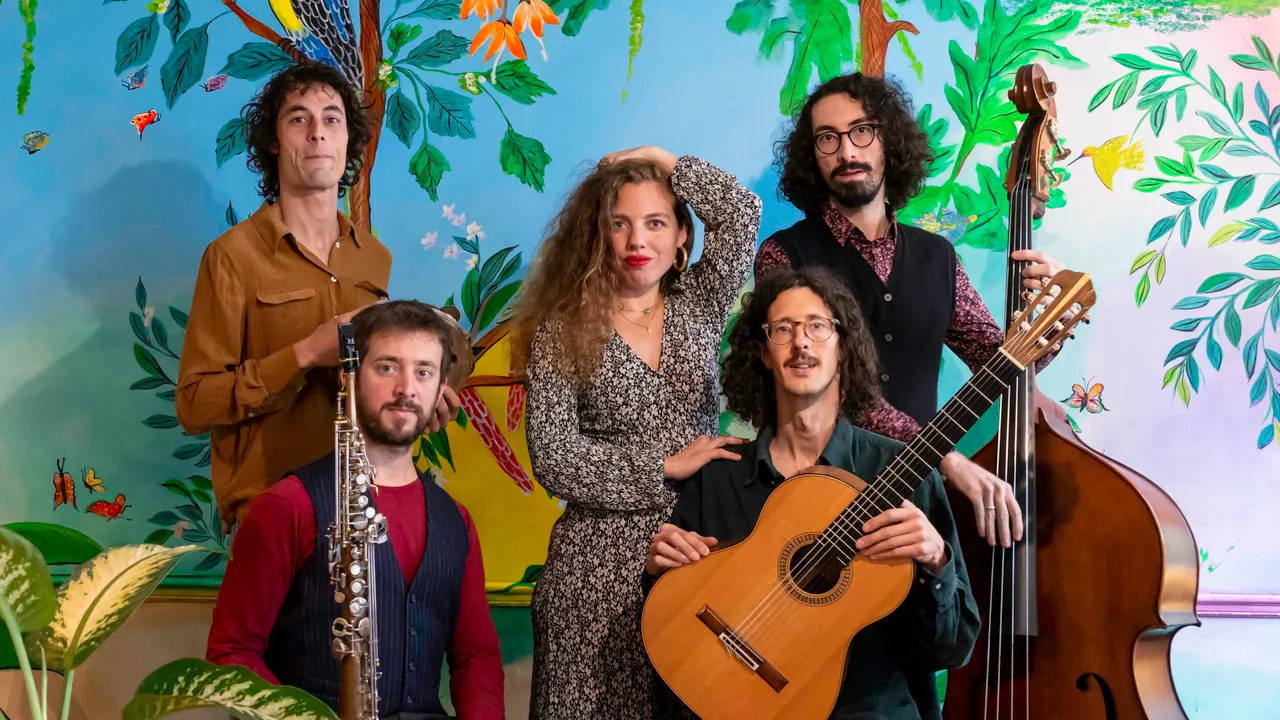 AMOROSA - album release