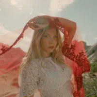 Laur Elle