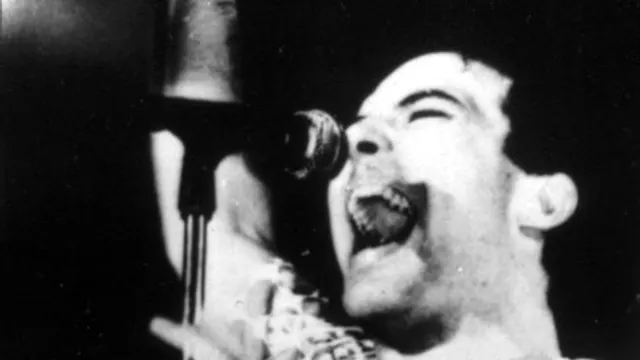 Jello Biafra & the guantanamo school of medecine (ou gsm) + shark