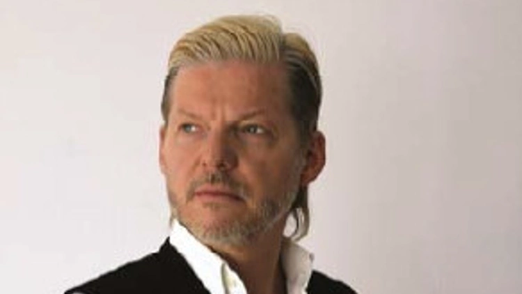 Wolfgang Voigt présente Gas