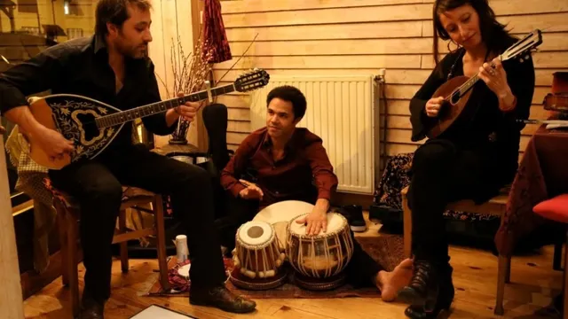 Azadi en concert