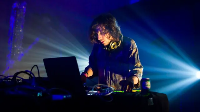 Katapult: Legowelt Live, Xosar Live, Mzkbx, Alex & Laetitia