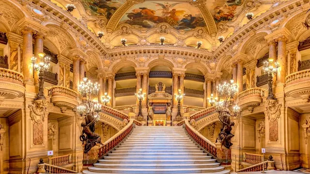 Opéra Garnier : visite guidée contée avec une comédienne