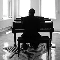 Dwele