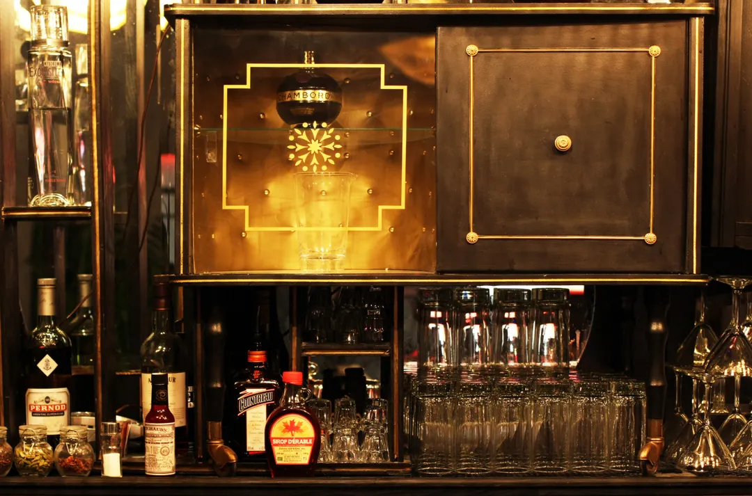 Le Petit Club Club Bar Paris