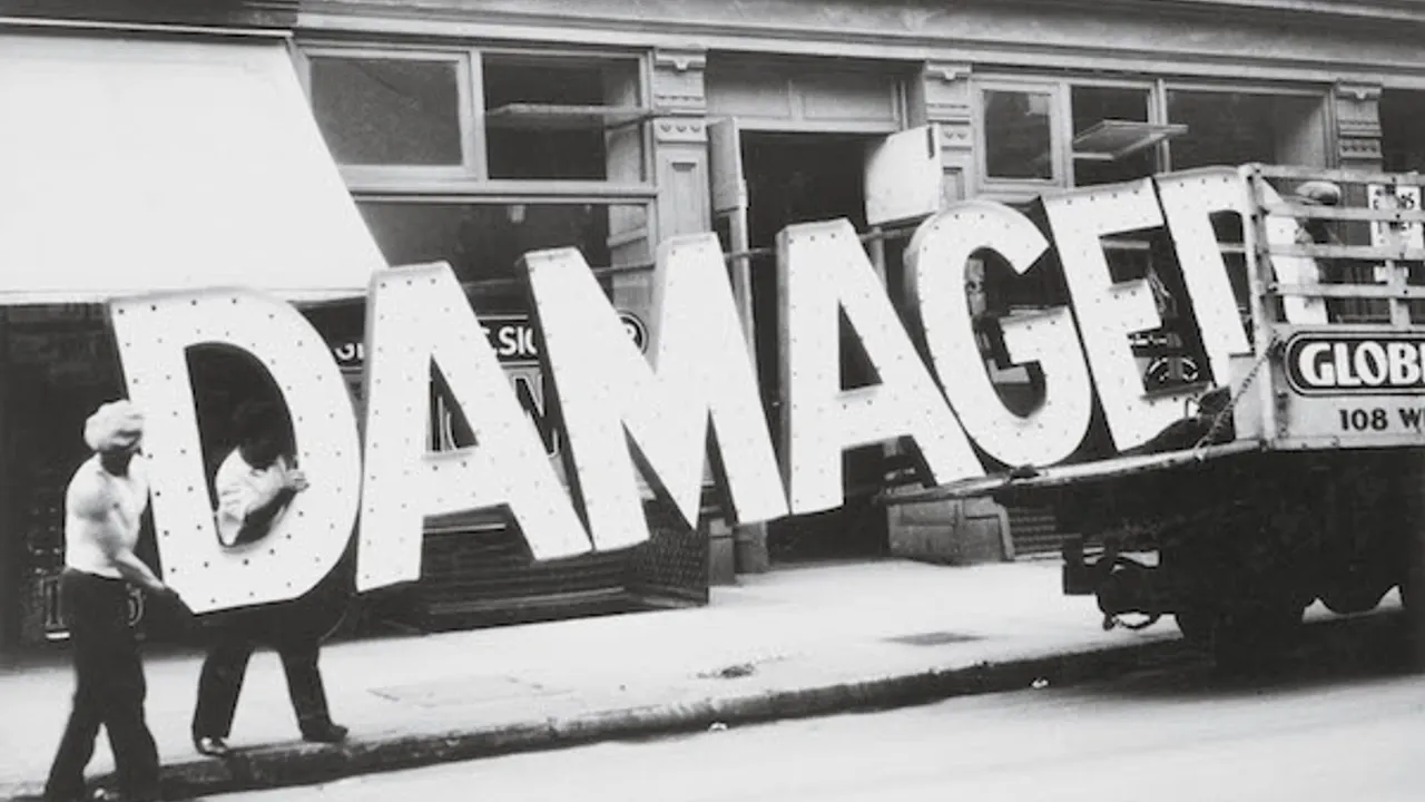 WALKER EVANS