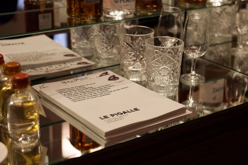 Le Pigalle Restaurant Bar Hôtel Paris