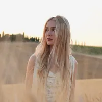 Elle McLemore