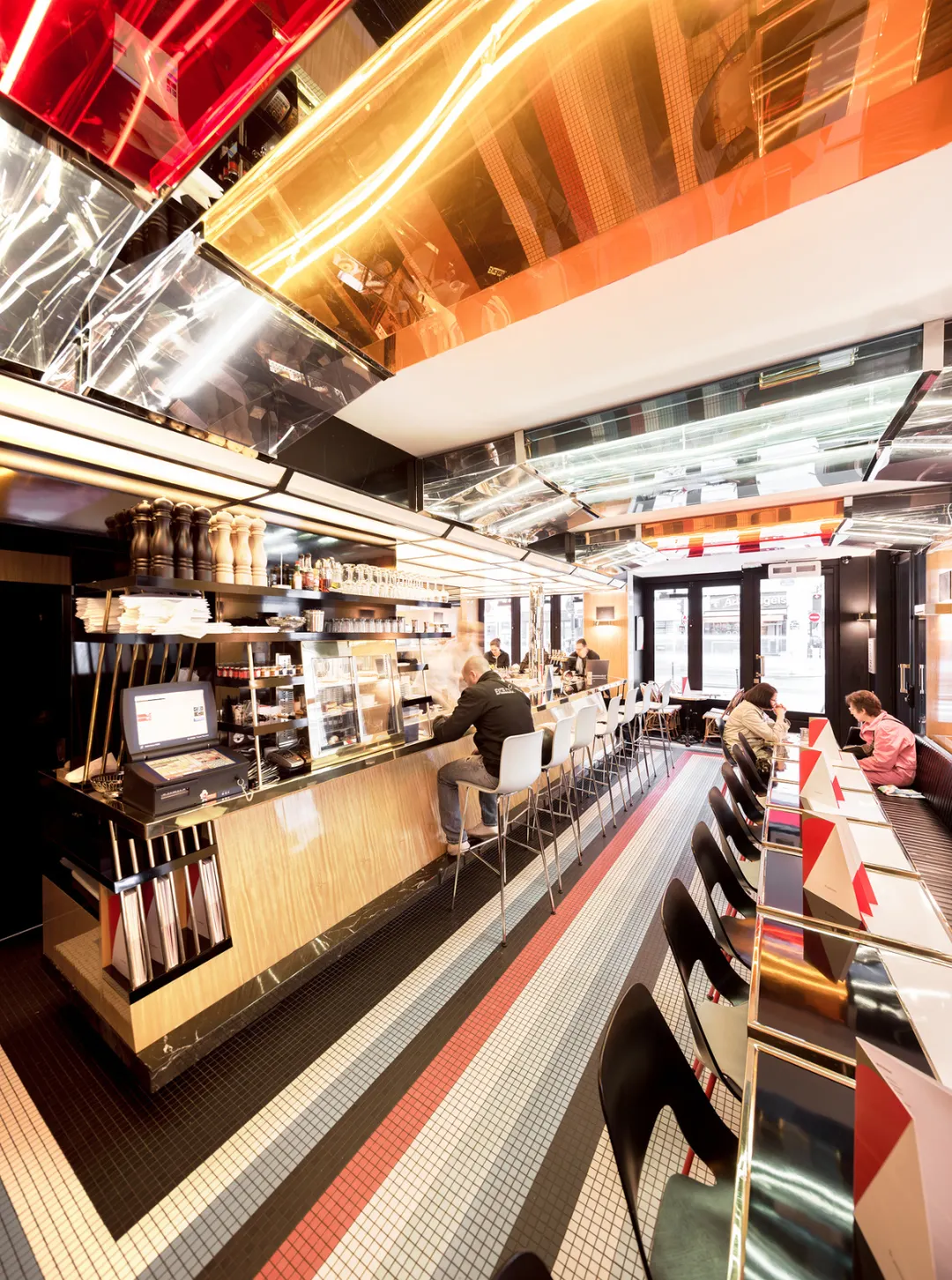 Le Parisien Restaurant Bar Paris