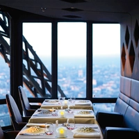 Le Jules Verne
