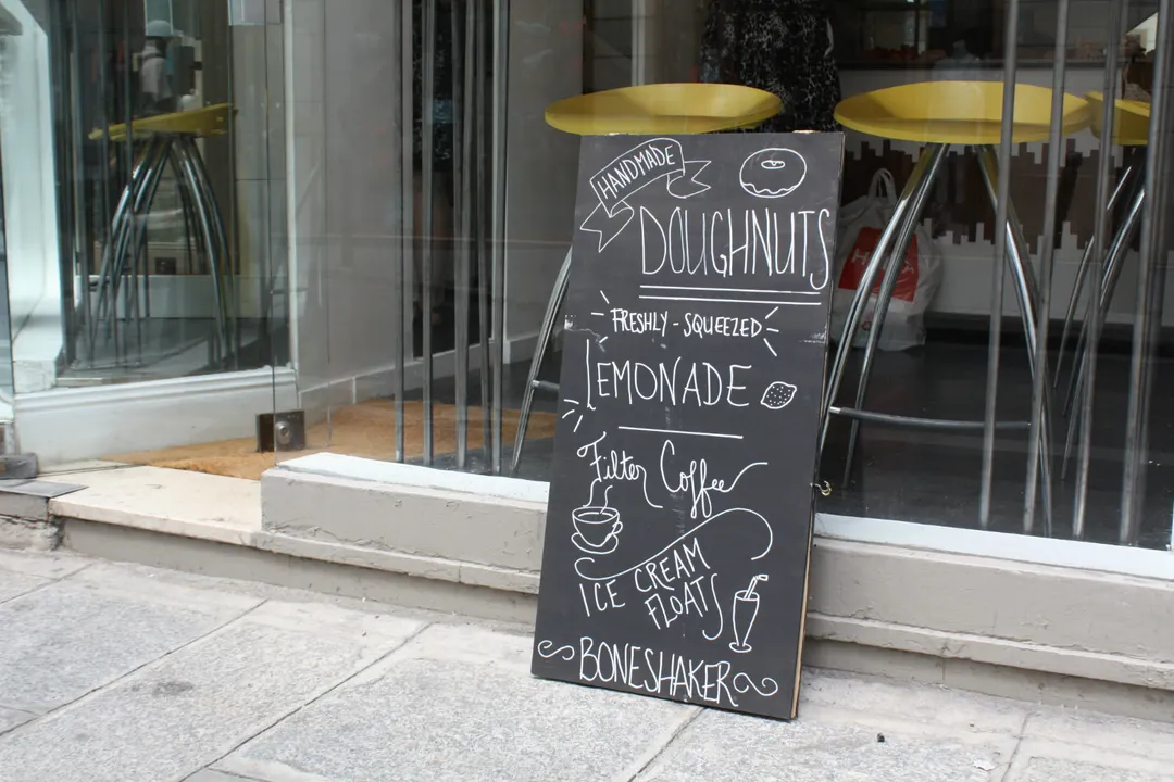Boneshaker Doughnuts Restaurant Shop Paris