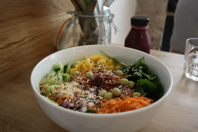 Natives : le poke bowl débarque rue de Lancry