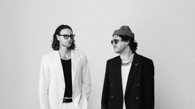 lovelytheband