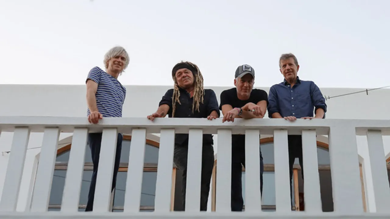 NADA SURF