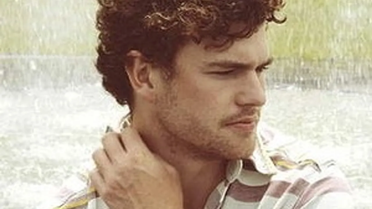Vance Joy + Guest