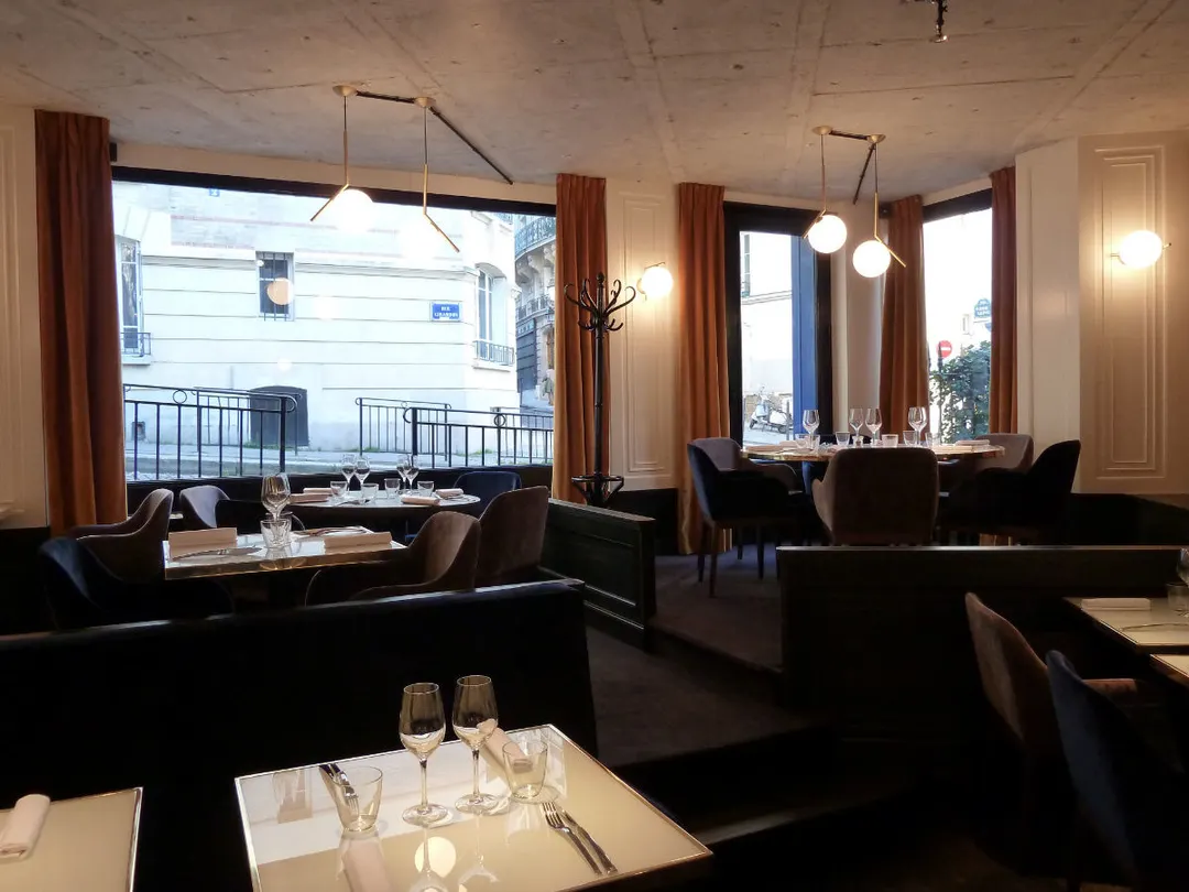 Le Moulin de la Galette Restaurant Paris