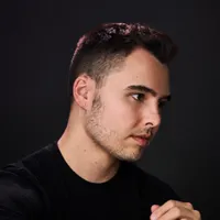 Evan Henzi
