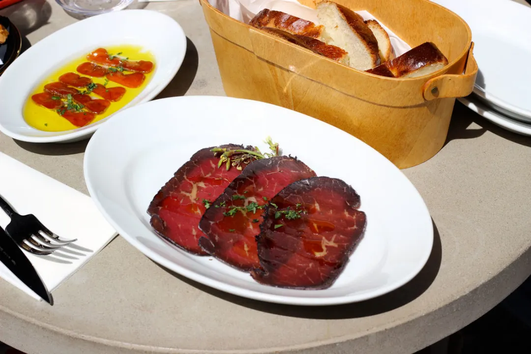 Merguez & Pastrami Restaurant Paris