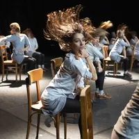 "MULTICAST Rosas Danst Rosas" de Anne Teresa De Keersmaeker / Rosas