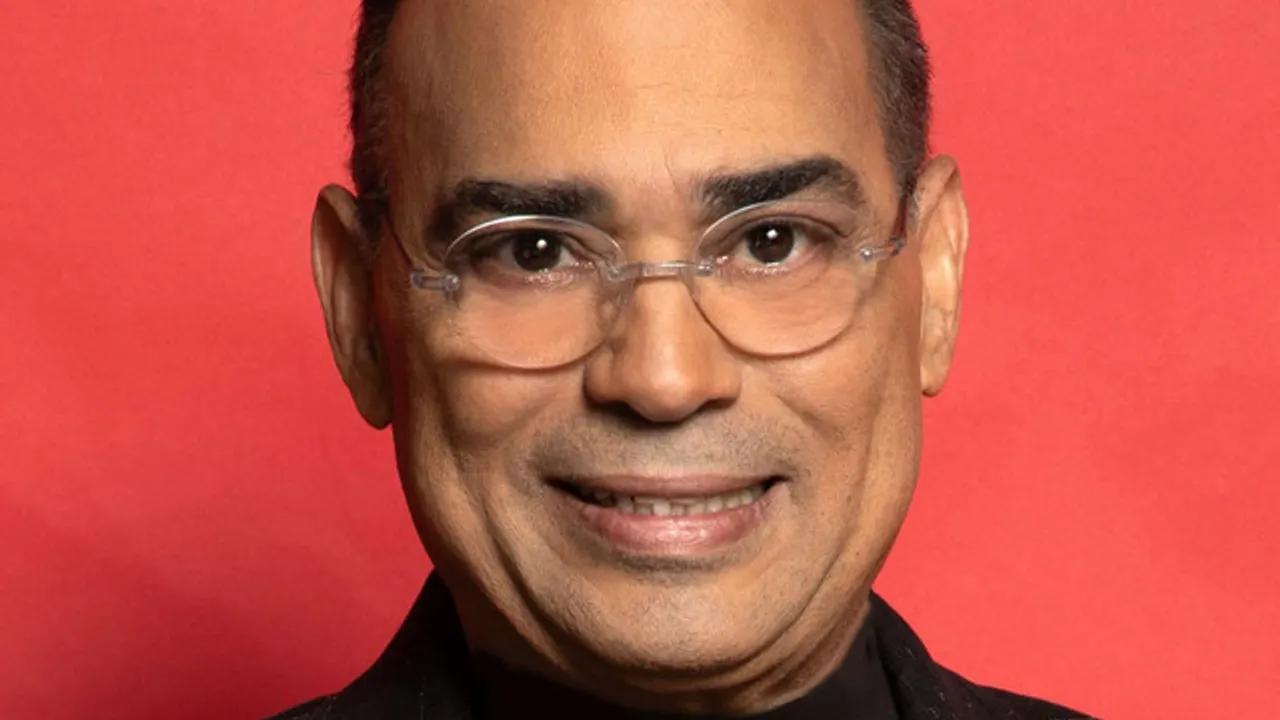 GILBERTO SANTA ROSA