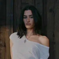 STELLA LEFTY