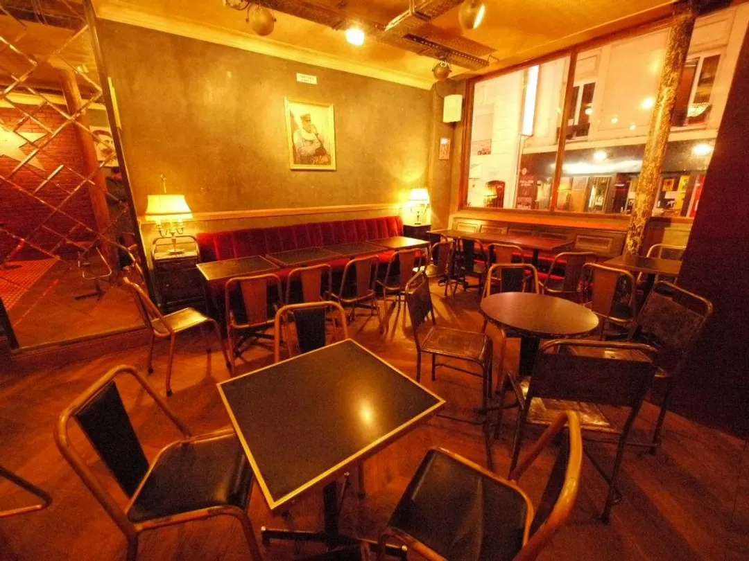 Le Kremlin Bar Paris