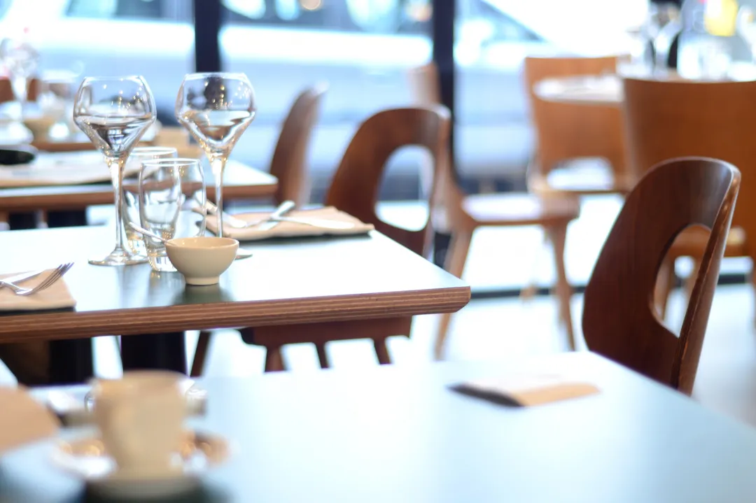 Le 52 Faubourg Saint Denis Restaurant Paris