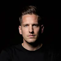 Nils Van Zandt