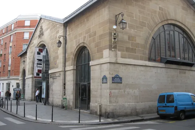 Espace des Blancs Manteaux